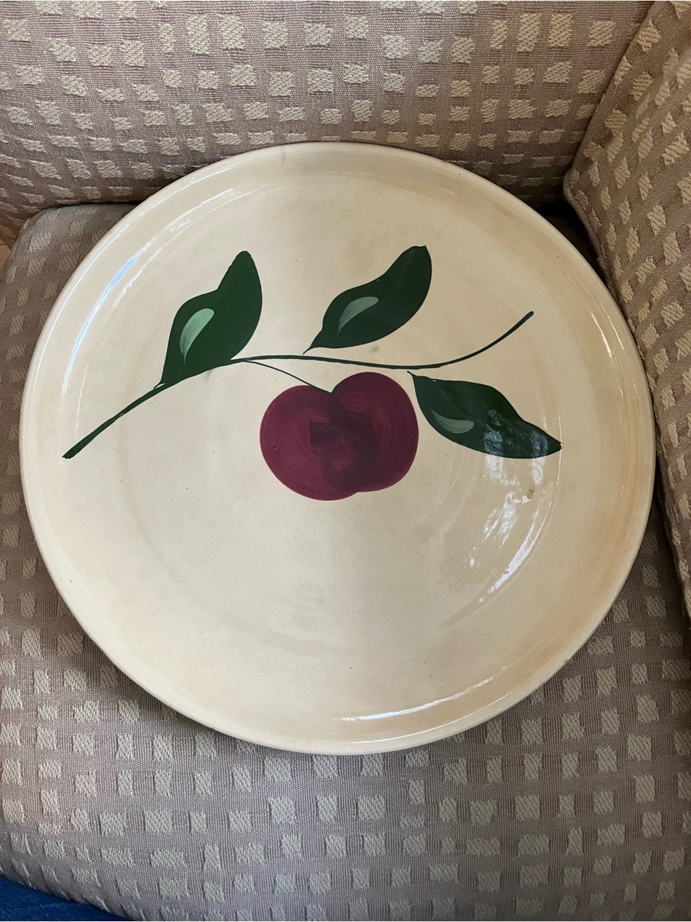 RARE Vintage Watt Pottery Hand-Painted Ceramic Apple Platter #31, 15 inches